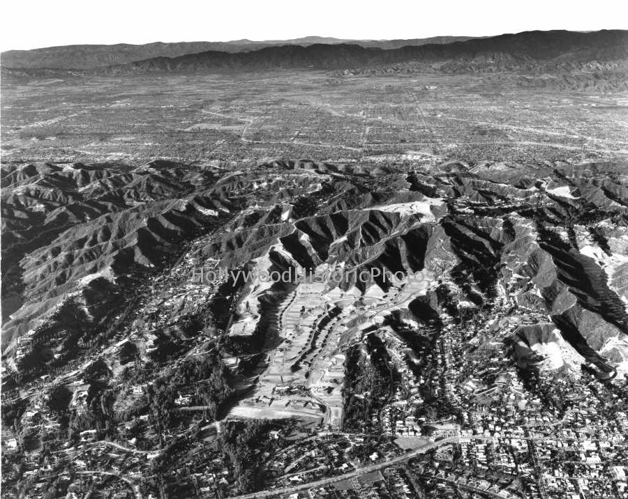 Trousdale Estates 1960 Beverly Hills & Hollywood Hills northly view.jpg